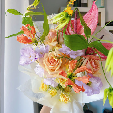 BOUQUET/ images for scale only