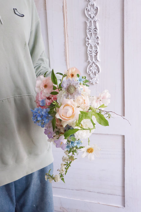 Teardrop bouquet/images are for reference only.