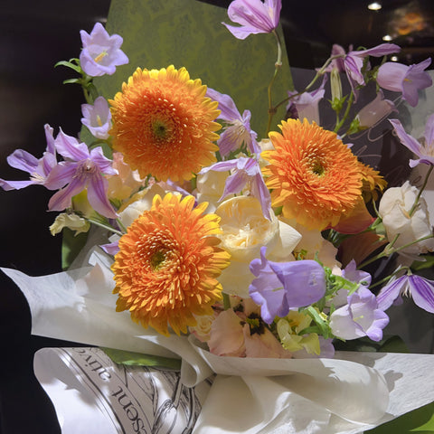 BOUQUET/ images for scale only