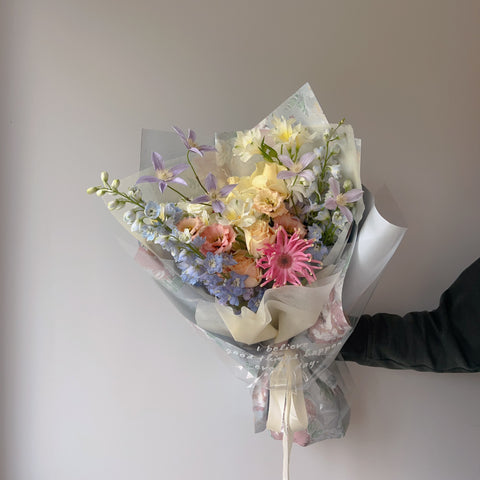 BOUQUET/ images for scale only