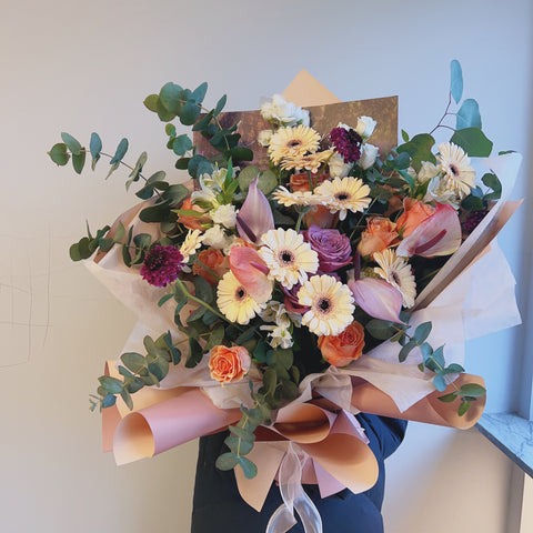 BOUQUET/ images for scale only